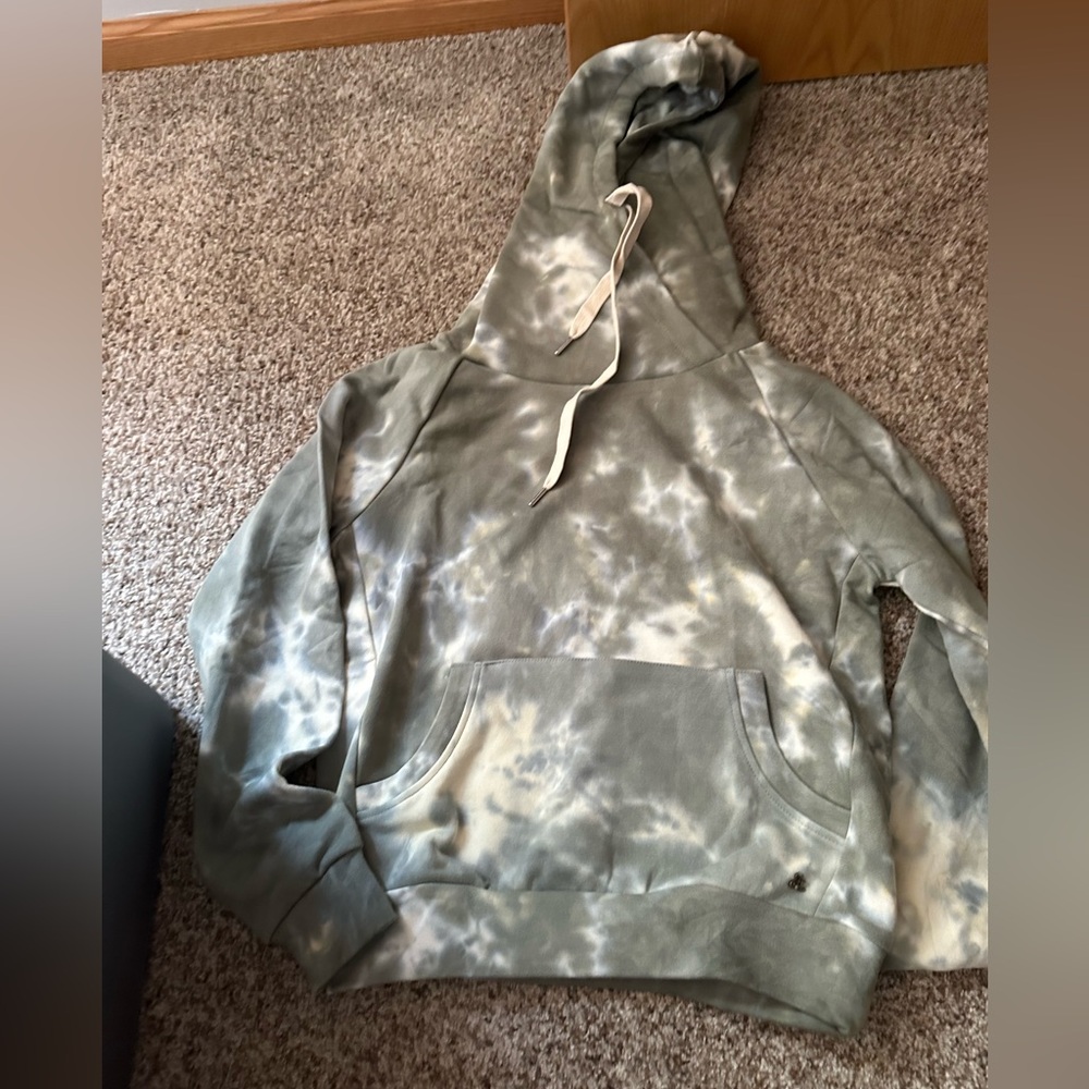 AMPERSAND AVE Green and White Tie-Dye Hoodie